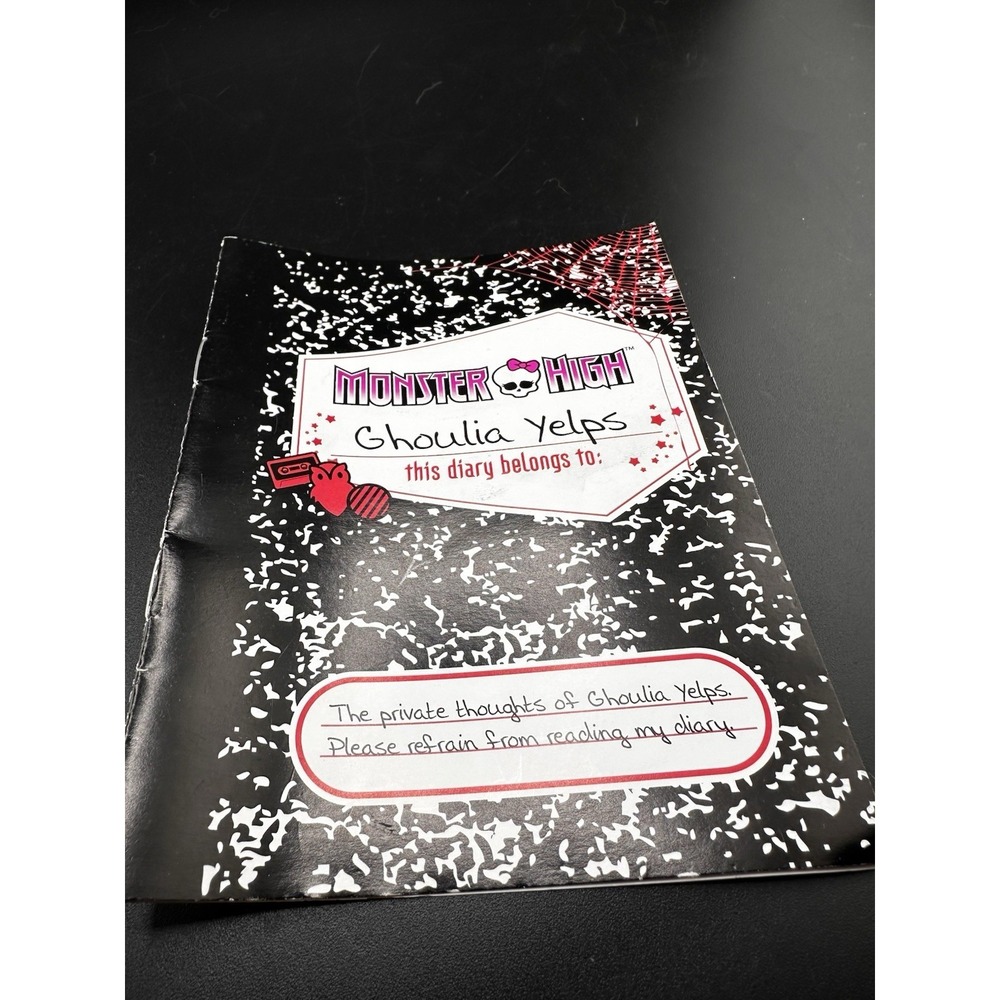 Ghoulia Yelps G1 First Wave Diary 2010 1st Edition
